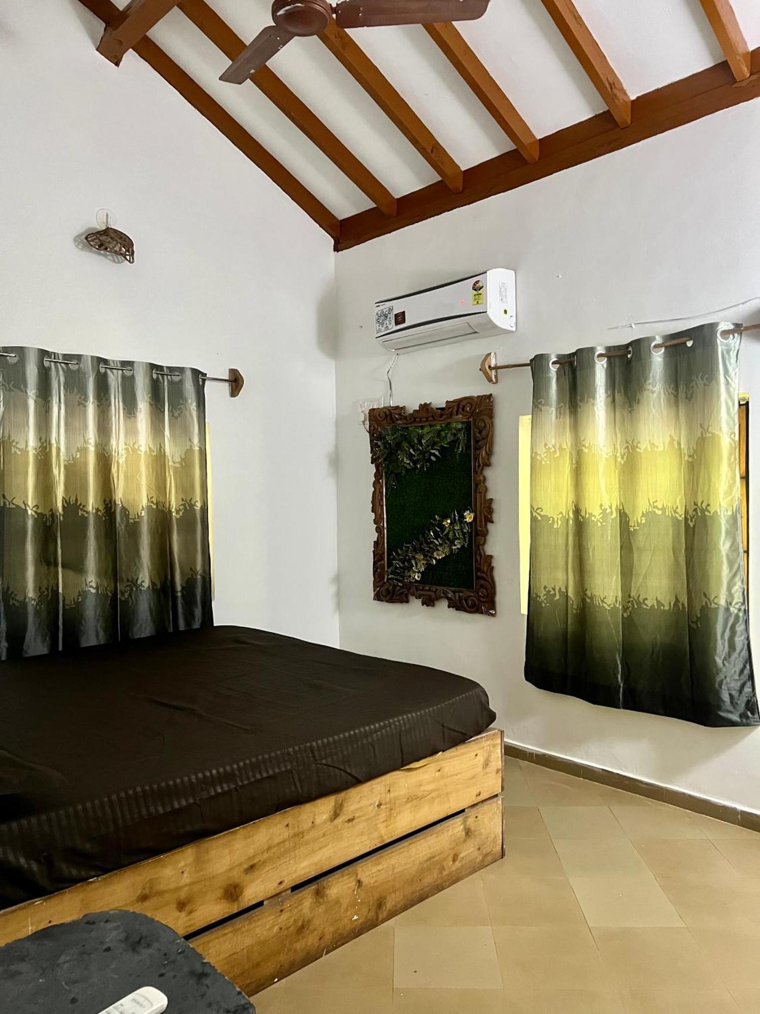 The Sunset Chalet Anjuna Ngoại thất bức ảnh